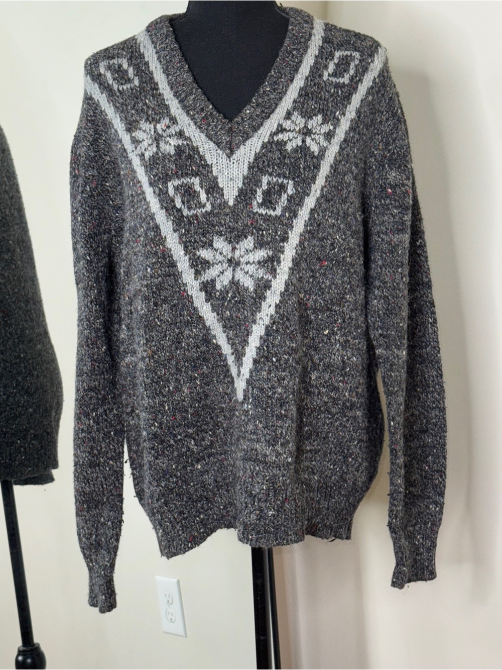 London Fog Vintage90s V-Neck Fair Isle Sweater Ski Oversized Gray Size XL